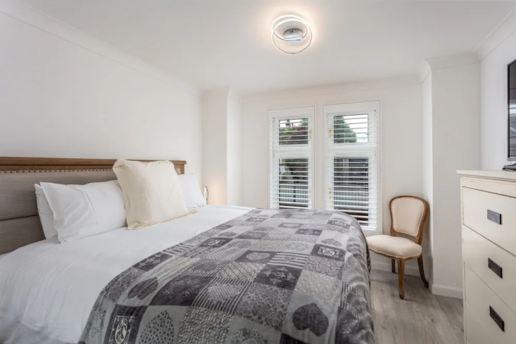 9A Millbrae - Donnini Apartments