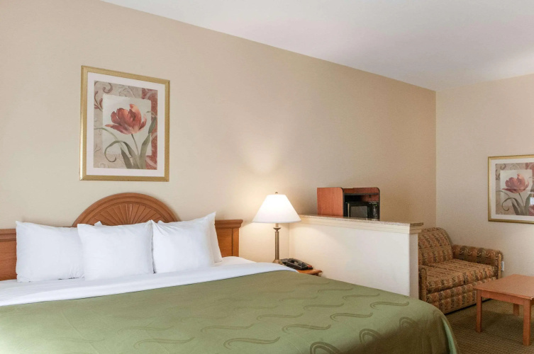 Quality Inn & Suites Houma