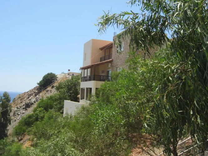 Sfinias Hotel