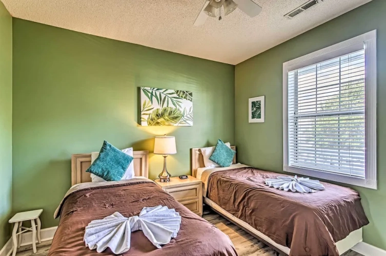 2 Bedrooms Apartment