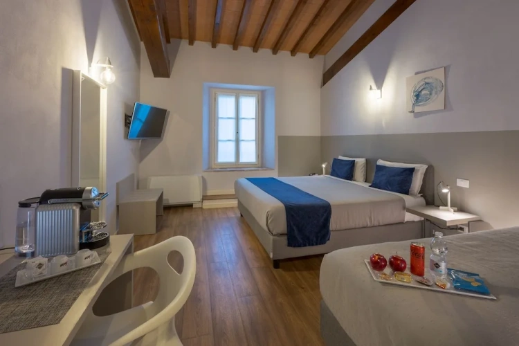 1 Bedroom Standard Quadruple Family room with garden view