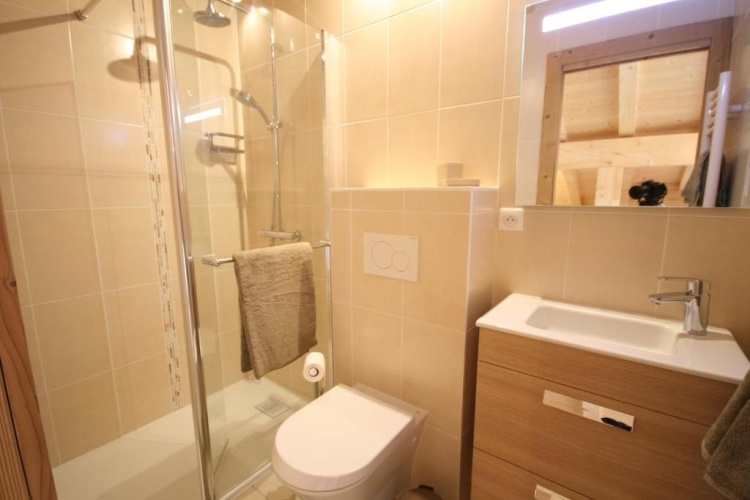 3 Bedrooms Chalet