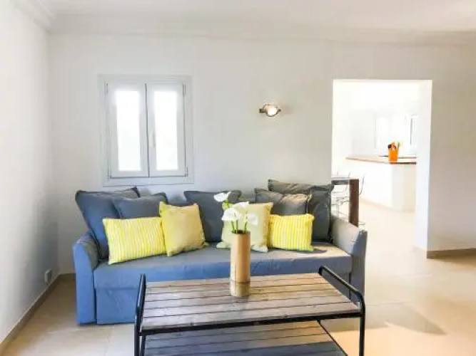 F039 Villa Sol