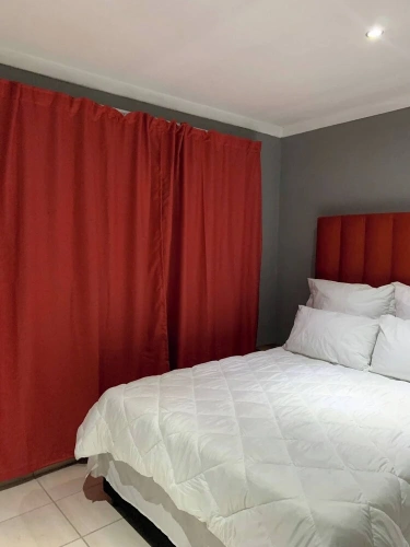 1 Bedroom Standard room with balcony and with city view