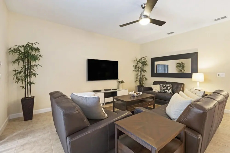 Paradise Palms 8941 A