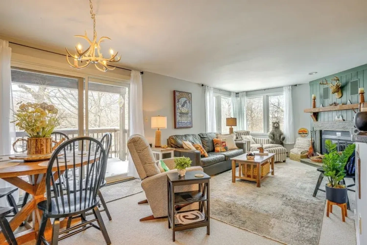 2 Bedrooms Apartment