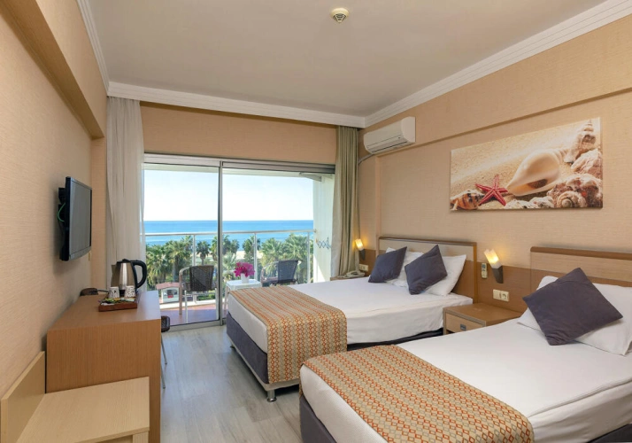 Standard room with sea view