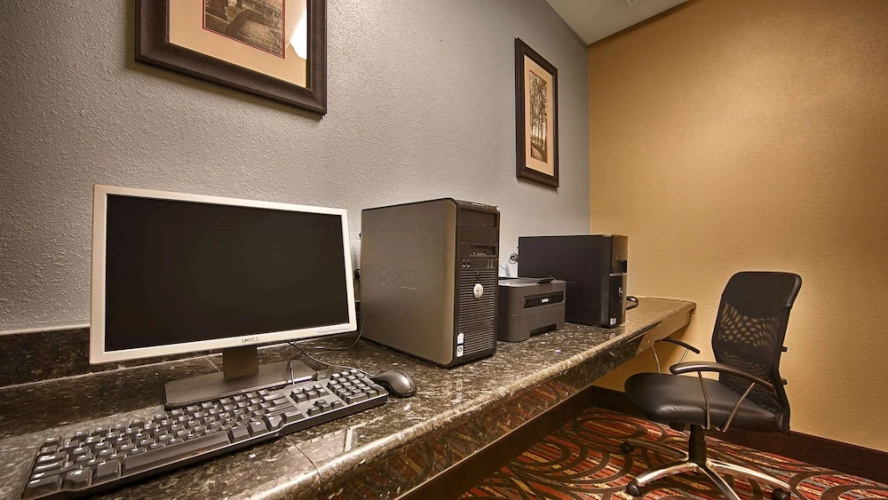 Sleep Inn & Suites