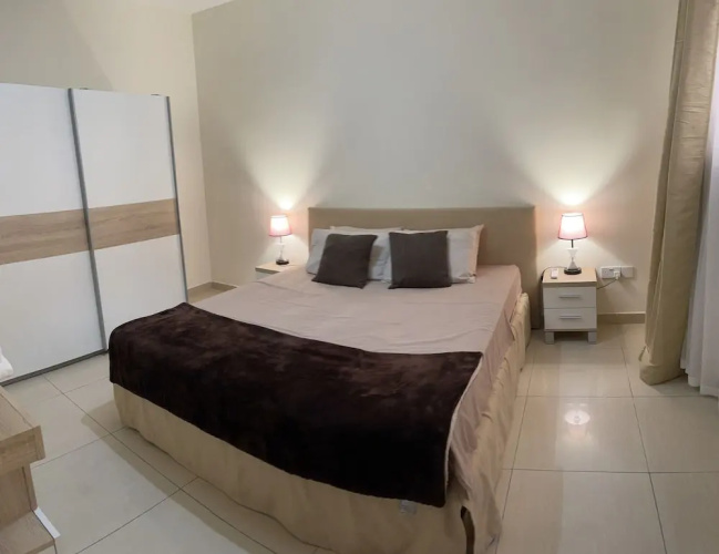 Spinola Bay 3-double Bed Near Beach Prime Location