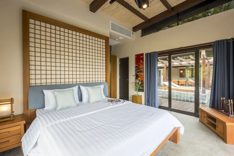 4 Bedrooms Luxury Double Villa
