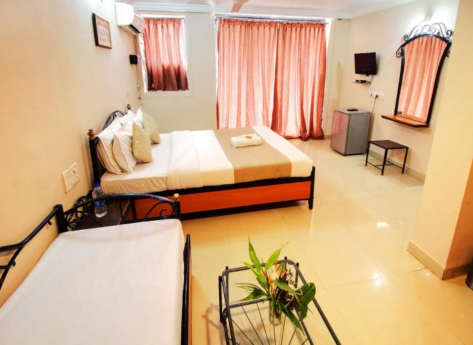Deluxe Double room with city view