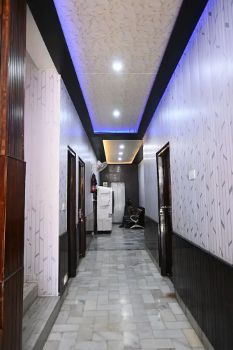 Hotel Barahdari