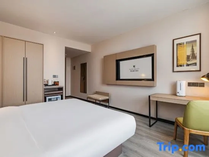 Standard Double room with lake view