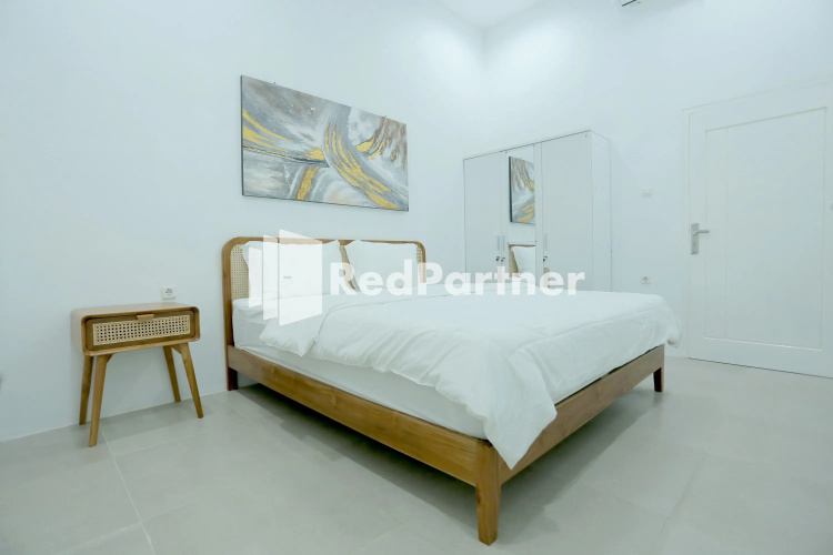 Pringgading Surf Camp RedPartner