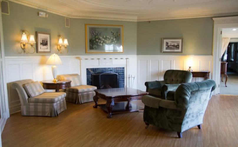 Traditions Hotel & Spa Johnson City - Binghamton, an Ascend Collection Hotel