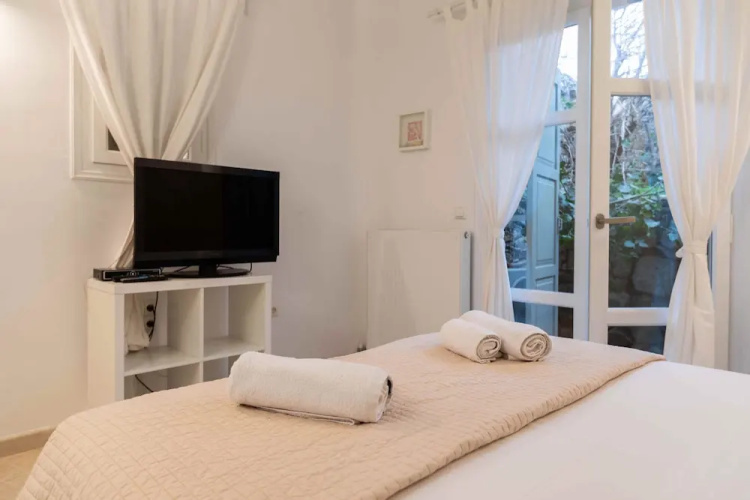 Modern Cycladic Style Villa Xara