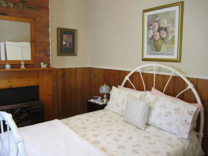 Arendon Cottage