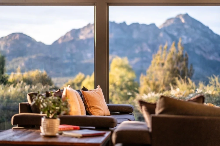 4 Bedrooms Cottage with mountain view