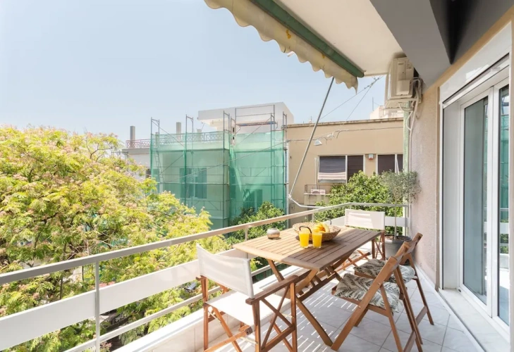 2 Bedrooms Apartment