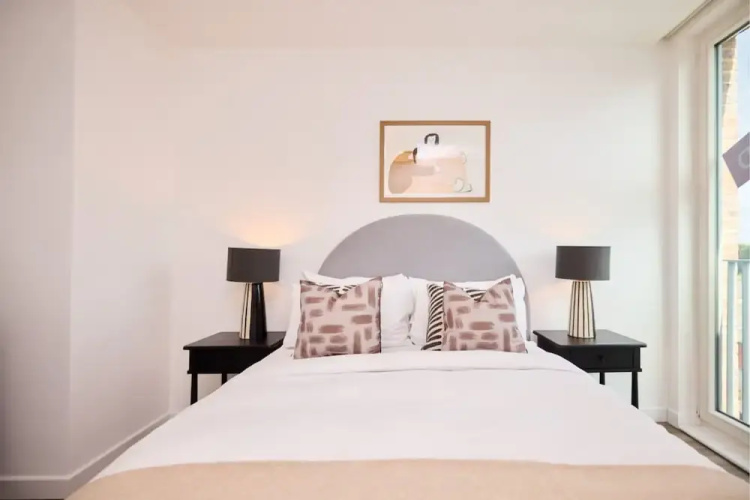 The Tottenham Wonder - Pleasing 2bdr Flat With Balcony