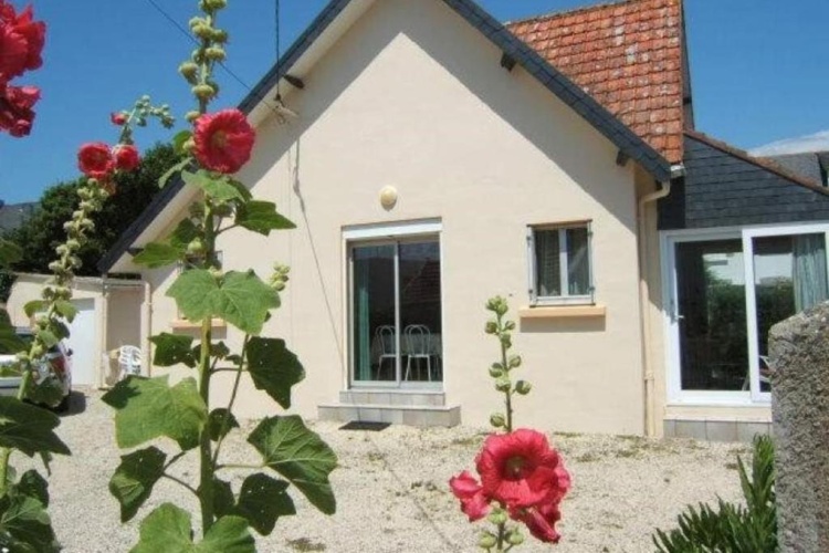 4 Bedrooms Cottage