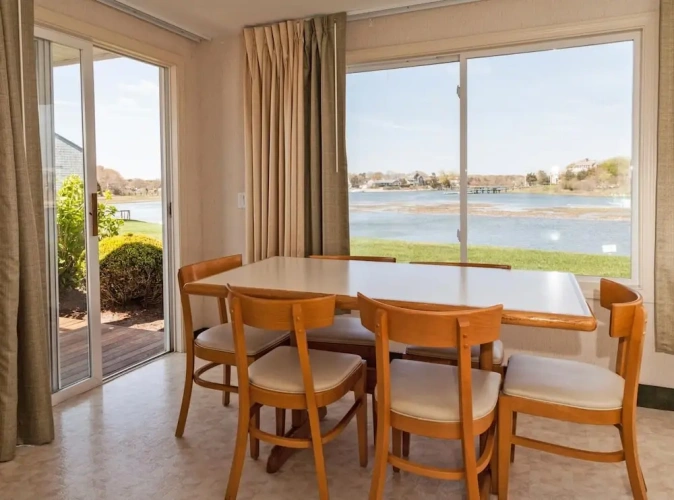 2 Bedrooms Suite