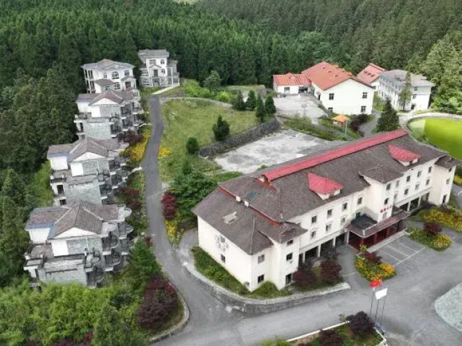 Fairy Mountain Dream Cloud Resort