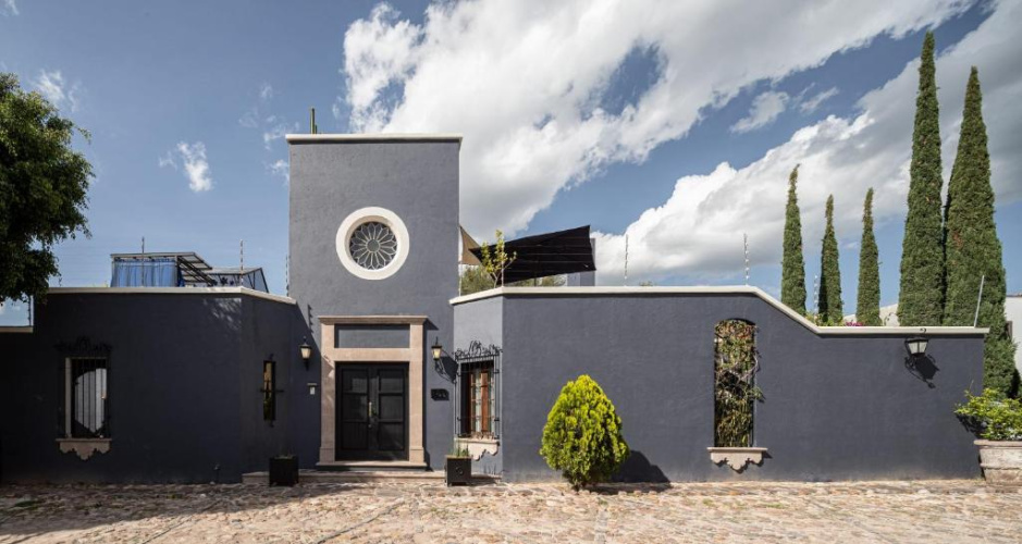 Rooftop Jacuzzi! Country-style 4 Bedroom Cottage - San Miguel de Allende