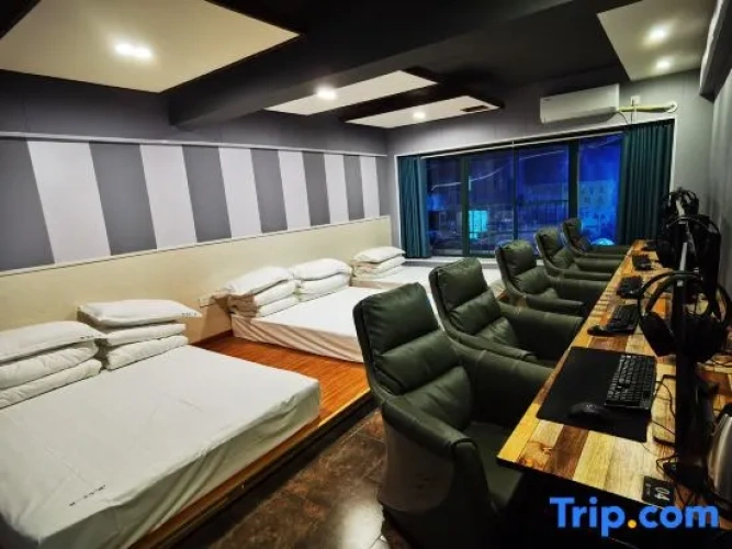 Privilege Quintuple room