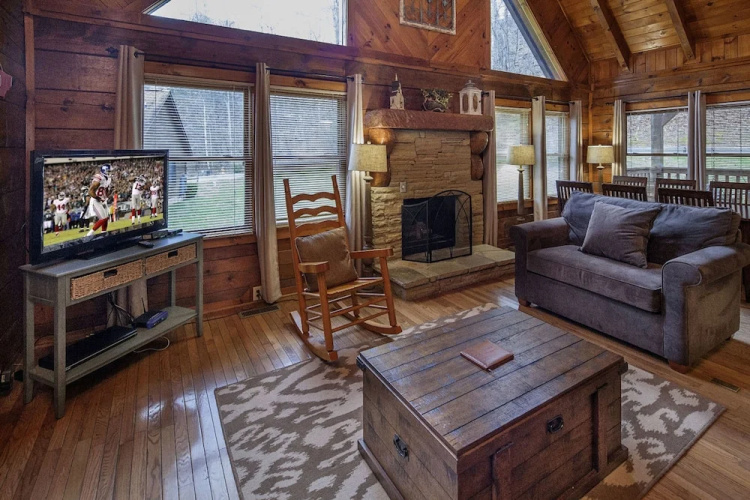 Moody Blue by Eagles Ridge Resort