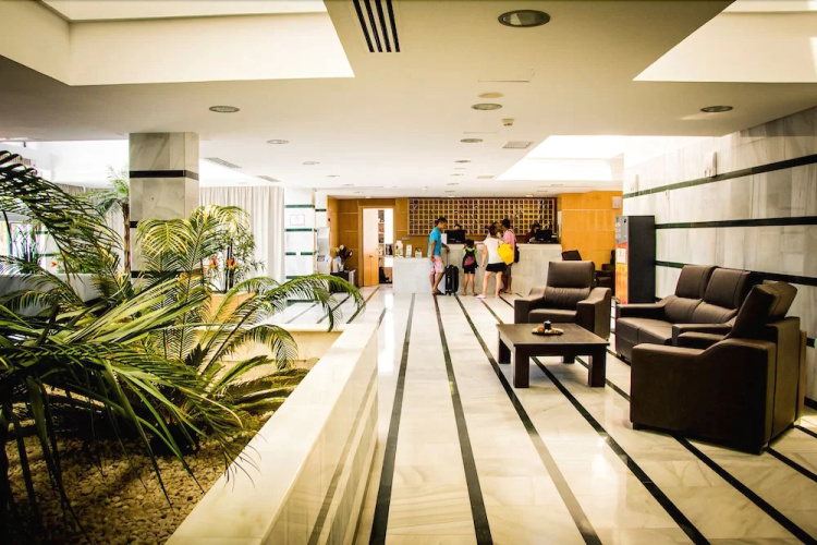 Apartamentos Turisticos Parque Tropical