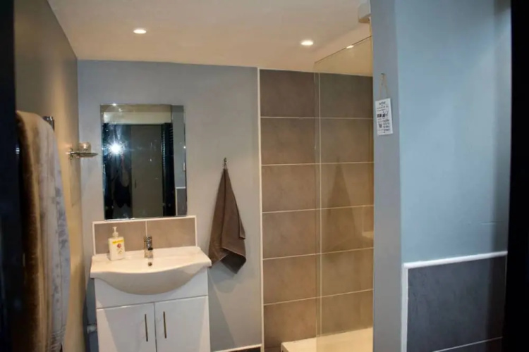 Cosy 1 Bedroom Edinburgh Apartment