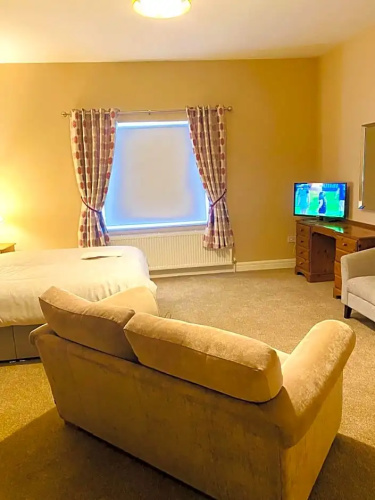 Seven Oaks B&B