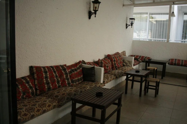 Yarar Hotel