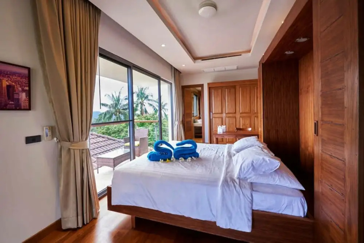 5 Bedroom Seaview Villa Lamai