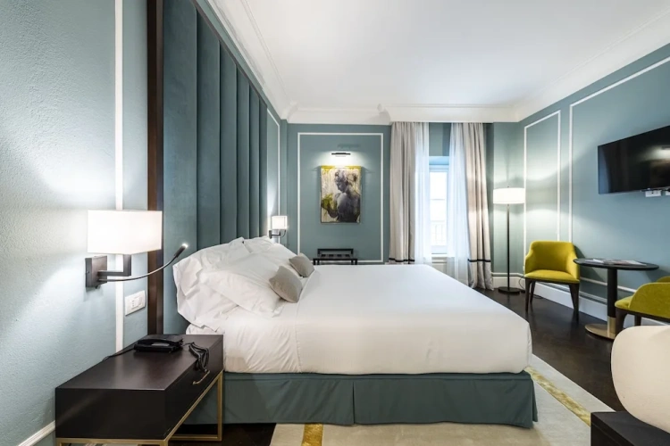 Superior room