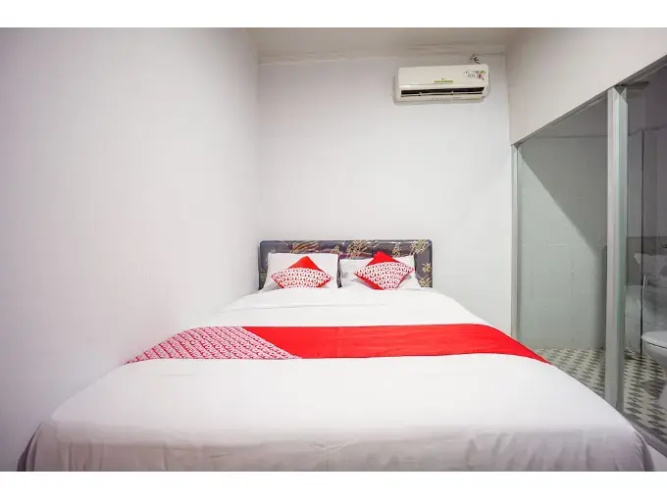 Bs Residence by OYO Rooms