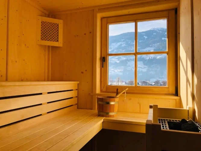 6 Bedrooms Chalet