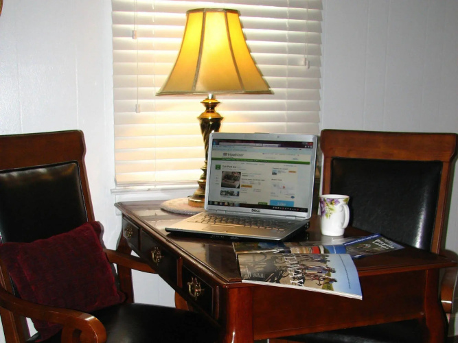 Oak Park Inn
