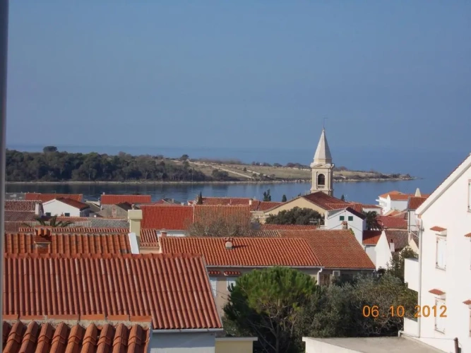 1 Bedroom Apartment with balcony and with partial sea view