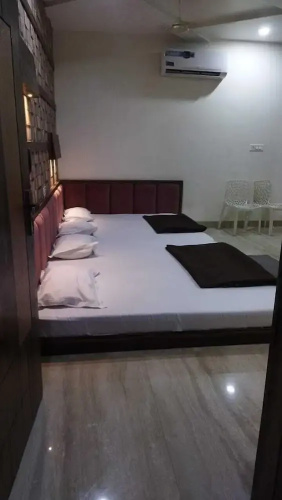 Hotel SR Siddhivinayak