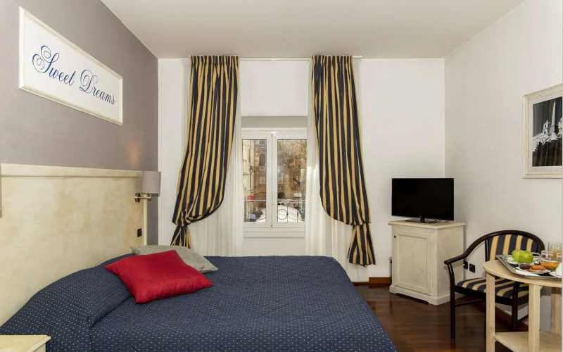 Inn Rome Rooms & Suites
