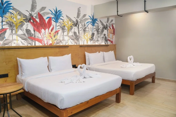 Standard Twin room with balcony