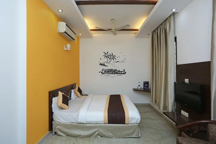 Corple Hotel and Stays