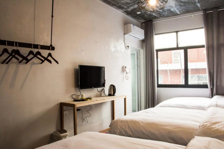 Hostel Geographer