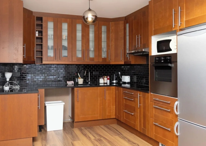 4 Bedrooms Cottage