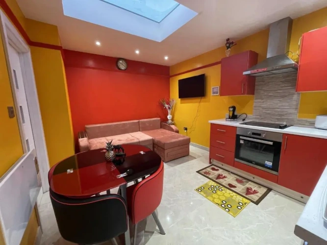 1 Bedroom Apartment