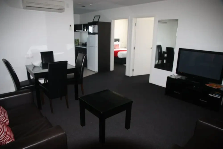 2 Bedrooms Suite
