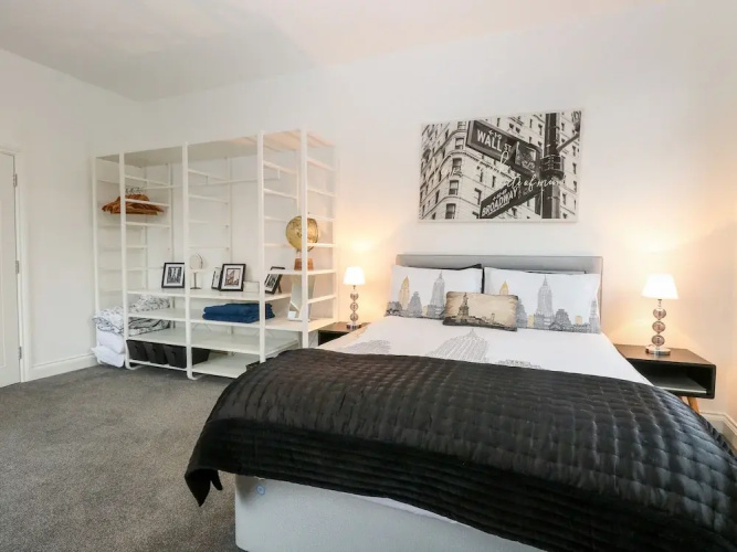 Apartment 7
