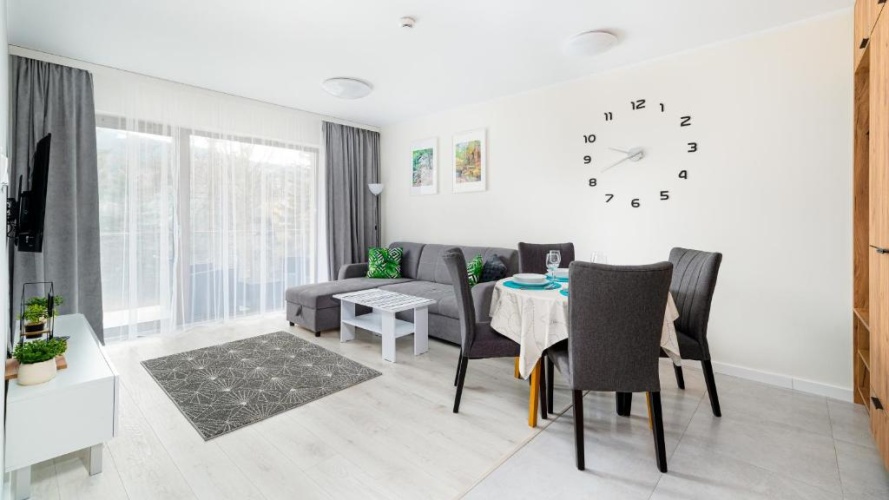 1 Bedroom Apartment